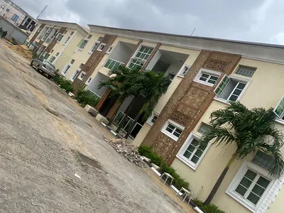 Luxury 3 Bedroom Flat with BQ — Ladipo Omotosho-Cole, Lekki Phase 1, Lekki, Lagos