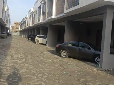 3 Bedroom Luxury Terraced Houses — Lekki, Lagos
