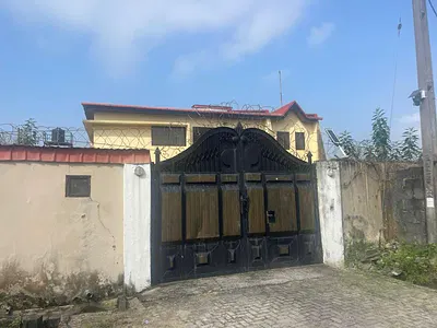 7 Bedrooms Detached House Available — Lekki, Lagos