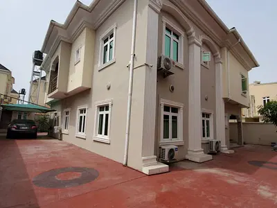 5 Bedroom Detached House with BQ — Lekki, Lagos