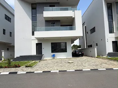 Luxury 5 Bedroom Detached Duplex with Pool — Jabi, Abuja