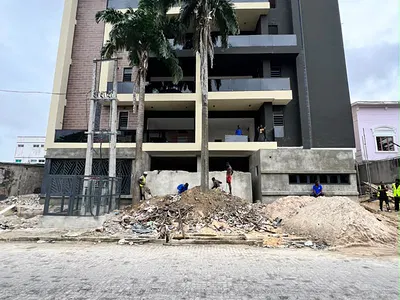 2 Bedroom Apartment with Elevator — Lekki, Lagos