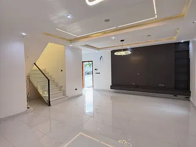 4 Bedroom Detached Duplex with Swimming Pool — Lekki, Lagos