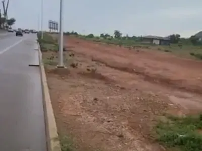 1.51 Hectares Tarred Road Land — By Games Village Gate, Durumi, Abuja