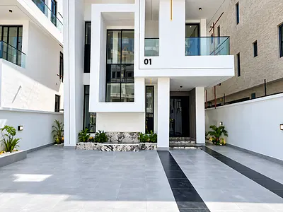 5 Bedroom Fully Detached Duplex — Lekki, Lagos