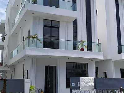Luxury 5 Bedroom — Lekki, Lagos