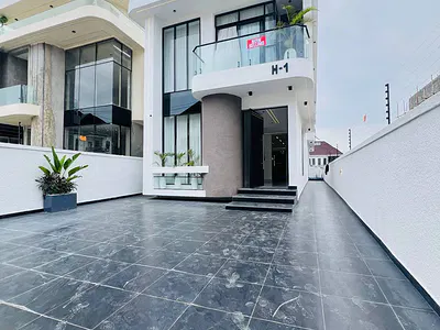 5 Bedroom Fully Detached Duplex + BQ with Salon & Pool — Lekki, Lagos