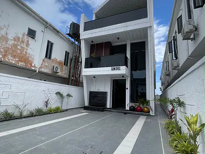 4 Bedroom Luxury Smart Home with Swimming Pool — Ikota, Lekki, Lagos