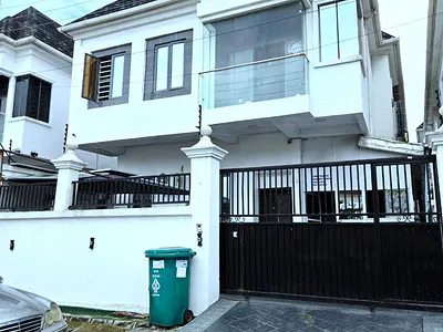 5 Bedroom Detached House — Chevron, Lekki, Lagos