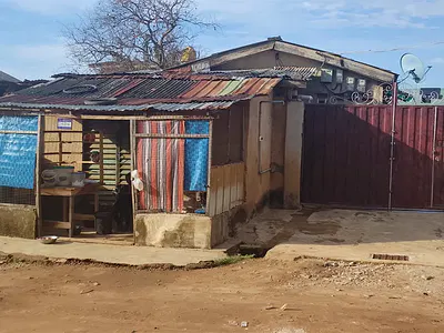 Well Mentained Bungalow on a Land Measuring 413SQM — Abaranje Road, Ikotun, Lagos