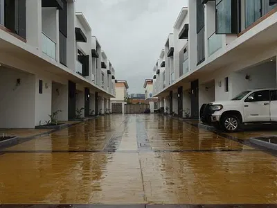 Brand New Spacious 4bedroom Terraced Duplex Unit +BQ — Lekki, Lagos