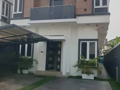 Fully Furnished 5 Bedroom Detached Duplex — Lekki, Lagos