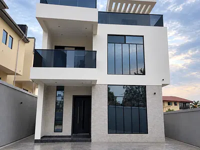 Magnificent 5 Bedroom Detached Duplex with BQ & Payment Plan — Ikeja, Lagos