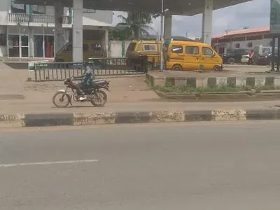 Filling Station Along on a Major Road — Along Idimu - Ikotun Road, Sumbo Bus-Stop, Idimu, Lagos