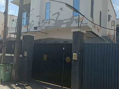 Relatively New Luxury 5 Bedroom Detached Duplex with BQ and Gatehouse — Lekki, Lagos