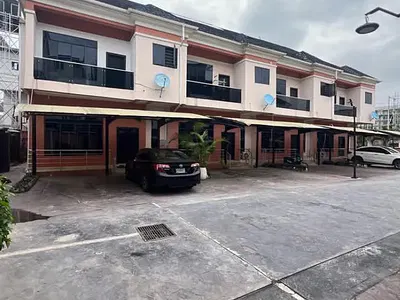 4 Bedroom Serviced Terraced Duplex — Lekki, Lagos