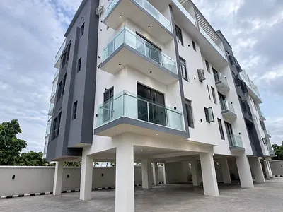 Newly Built 3 Bedroom Apartment with BQ in Prime Location — Maryland, Lagos