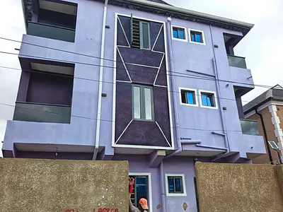 Luxury Miniflat for 18 Years Long Lease — Off Ajose Street Somolu, Shomolu, Lagos