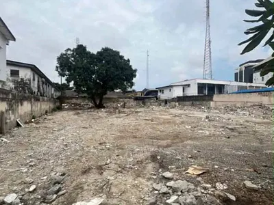 Plot of Land Available for Quick Development — Ikoyi, Lagos