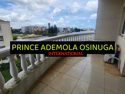 Luxury 4 Bedroom Waterfront Apartment, BQ, Pool, Gym, Squash, Etc — Ikoyi, Lagos