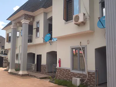 Massive 3bedrooms Flat — Off Leadfort School Awoyaya, Awoyaya, Ibeju Lekki, Lagos