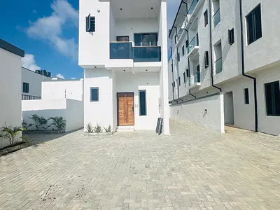 *serviced 2 Bedroom Detached Duplex with Swimming Pool and Gym* — Orchid, Lekki, Lagos, Nigeria, Lekki, Lagos