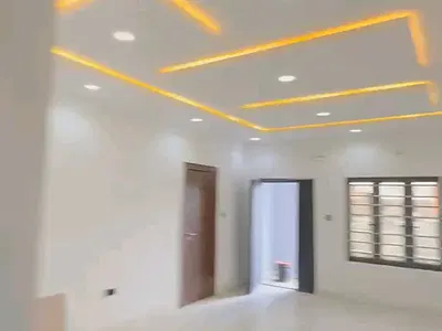 Decent Spacious Miniglat on the Ground Floor — Off Pedro Road, Shomolu, Lagos