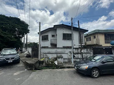 Residential Land with Existing Building of 4units of 3bed Demolishable — Lawanson, Surulere, Lagos