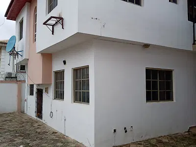 3 Bedroom Terraced Duplex — Magodo Phase 1, Magodo, Lagos