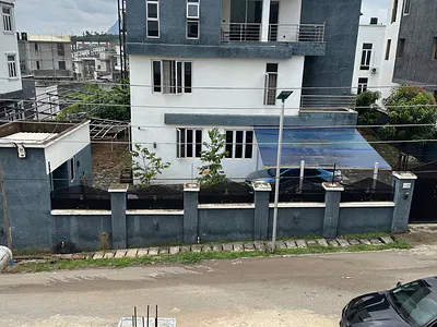 5 Bedrooms Detached Duplex with Two BQ — Gwarinpa. Estate by Off 3 Road Avenue, FCT Abuja Nigeria, Gwarinpa, Abuja