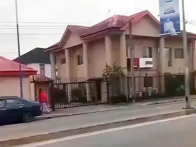 Commercial 5 Rooms Duplex Plus an Open Plan Office on 2 Plots of Land — Mummy B Road Off GRA Junction, Port Harcourt, Rivers