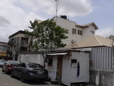 5 Bedroom Two-Storey House in a Serene Location — Yaba, Lagos