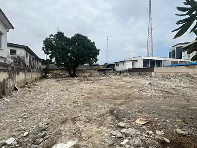 Dry Land — Off Awolowo Road, Ikoyi, Lagos