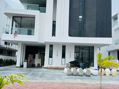 Luxury 6 Bedroom Detached Duplex with Pool, Elevator, Rooftop — Lekki, Lagos