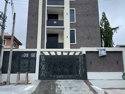 2 Bedroom Luxury Apartment with Elevator — Lekki, Lagos