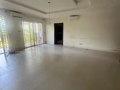 3 Bedroom Flat — Pinnock Road, Osapa, Lekki, Lagos