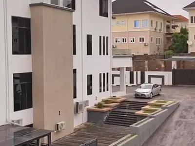 Luxurious Furnished 9 Bedroom Detach Mansion with 3 RMS BQ, Sw/Pool, 20C — Katampe Extension (Tarred Rd), Katampe, Abuja