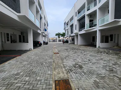 3 Bedroom Serviced Flat — Lekki, Lagos