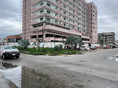 1-Bedroom Luxury Apartments with Elevator & Pool — Lekki, Lagos