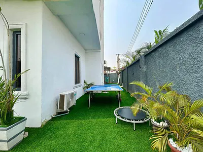 5 Bedroom Waterfront Luxury Duplex — Ikoyi, Lagos
