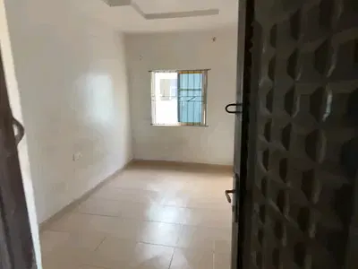 A Standard Room Self Contain — Off Pedro Road, Shomolu, Lagos