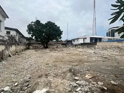 Land Size: 1,041SQM (Excellent Square Configuration) — Off Awolowo Road, Ikoyi, Lagos