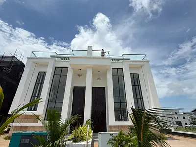 5 Bedroom Detached Duplex — Lekki, Lagos