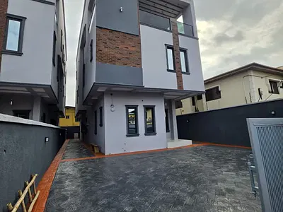 Tastefully Finished 5-Bedroom Detached Duplex — Ikeja, Lagos