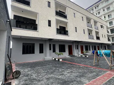 4 Bedroom Terraced House with BQ — Lekki Phase 1, Lekki, Lagos