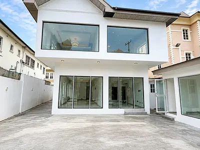 Commercial Shop Spaces — Lekki Phase 1, Lekki, Lagos
