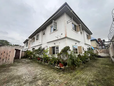 3 Bedroom Penthouse — Abraham Adesanya, 10 Family, Ajah, Lagos