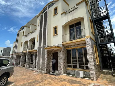 1-Bedroom Penthouse Flat — Lekki, Lagos