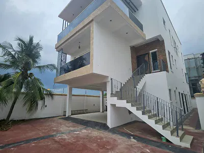 4 Bedroom Detached Duplex with Cinema — Magodo Phase 2, Magodo, Lagos