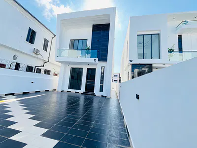 Luxury 4 Bedroom Detached Duplex with Boys Quarter and Swimming Pool — Lekki, Lagos